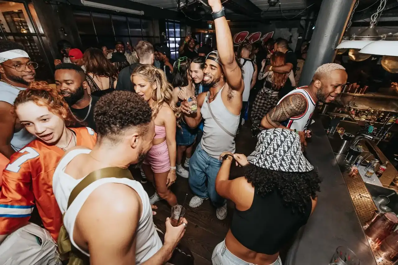 A full dancefloor